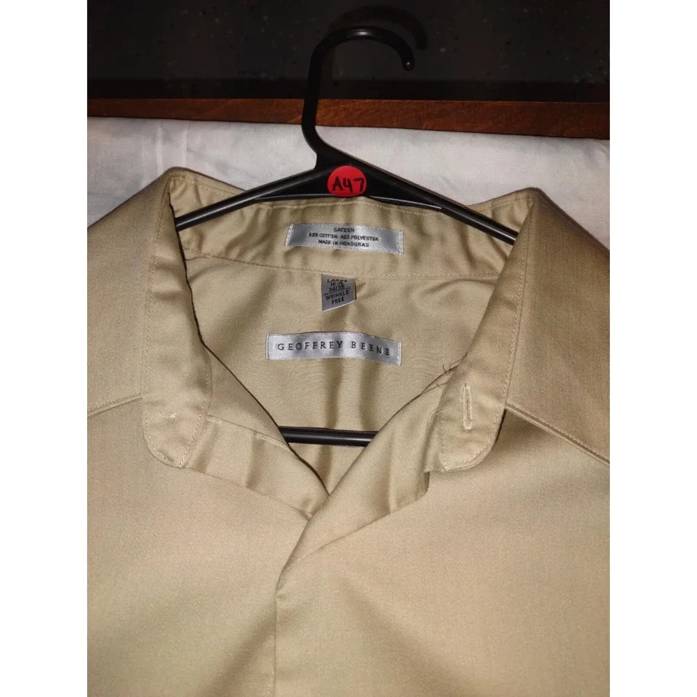 GEOFFREY BEENE Mens Large Khaki Tan Wrinkle Free Long Sleeve Dress Shirt 16 1/2‎